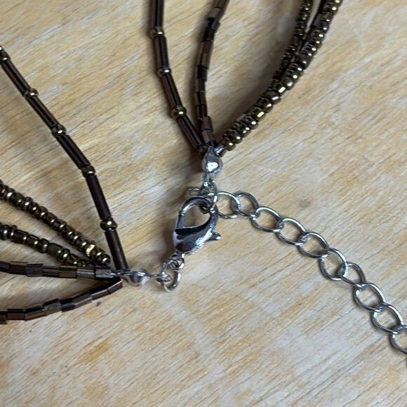 Multi strand small gold tone seed bead collar fashion necklace 16-19” - Picture 4 of 4